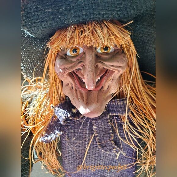 HALLOWEEN 27" Tall Witch with Broom Decoration - Picture 5 of 15